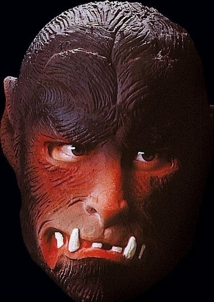 Masca Varcolac, din cauciuc, culoare Negru/Rosu, #2, Carnaval24