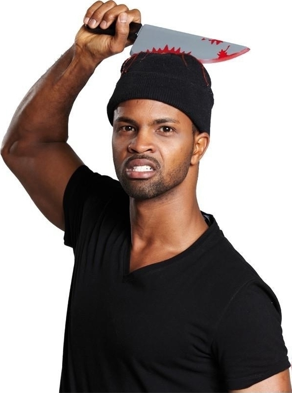 Caciula cu cutit in Cap, #1, Carnaval24